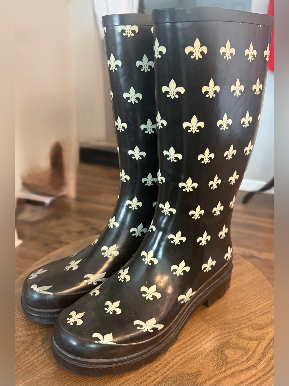 Black Fleur-de-Lis Rain Boots